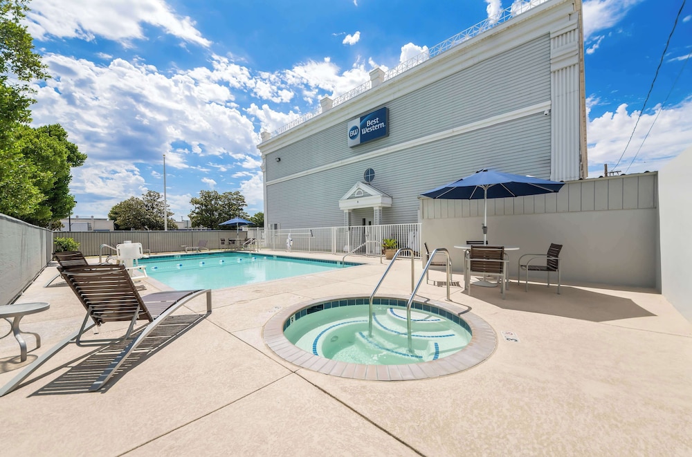 Los Banos Vacations - Best Western Executive Inn - Property Image 2