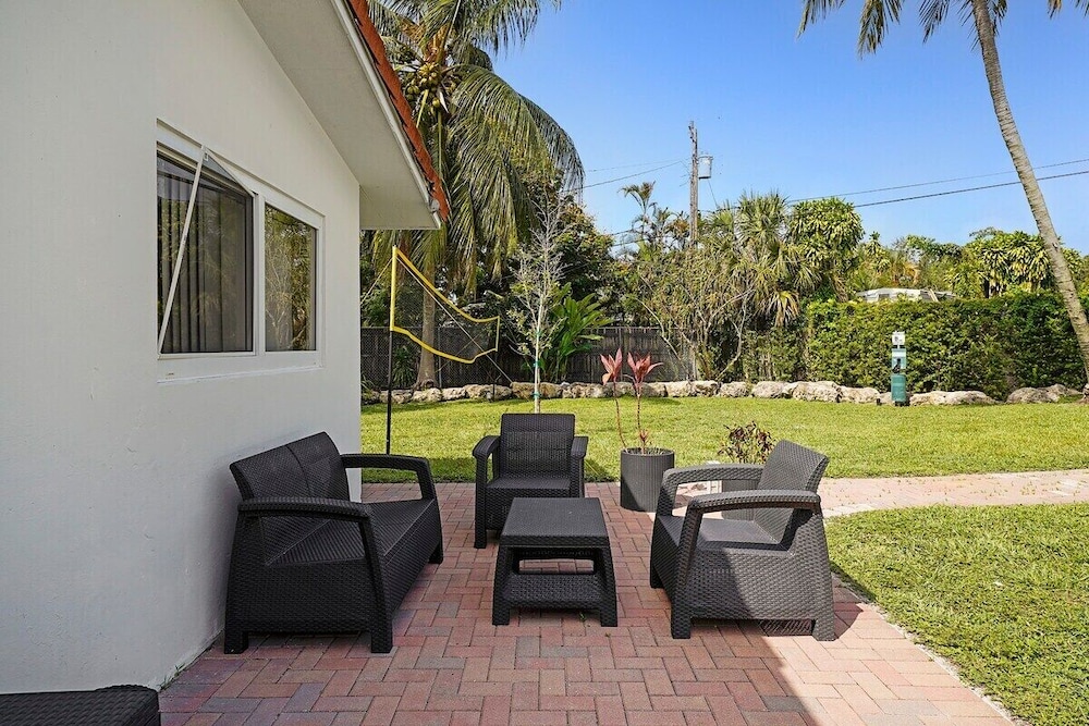 332 Wilton Manors in Wilton Manors