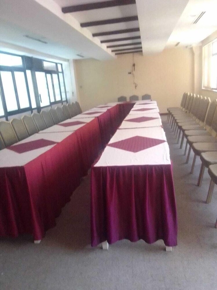 meeting & event spaces