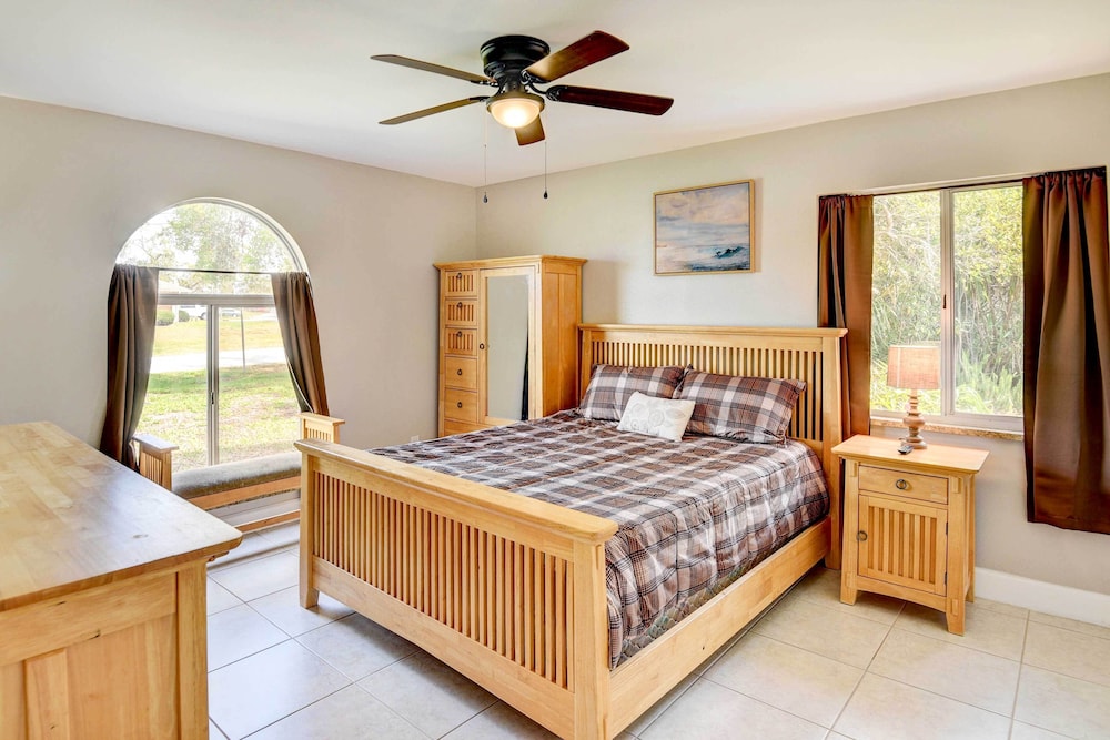Screened Porch: Waterfront Home in Deltona! view 5