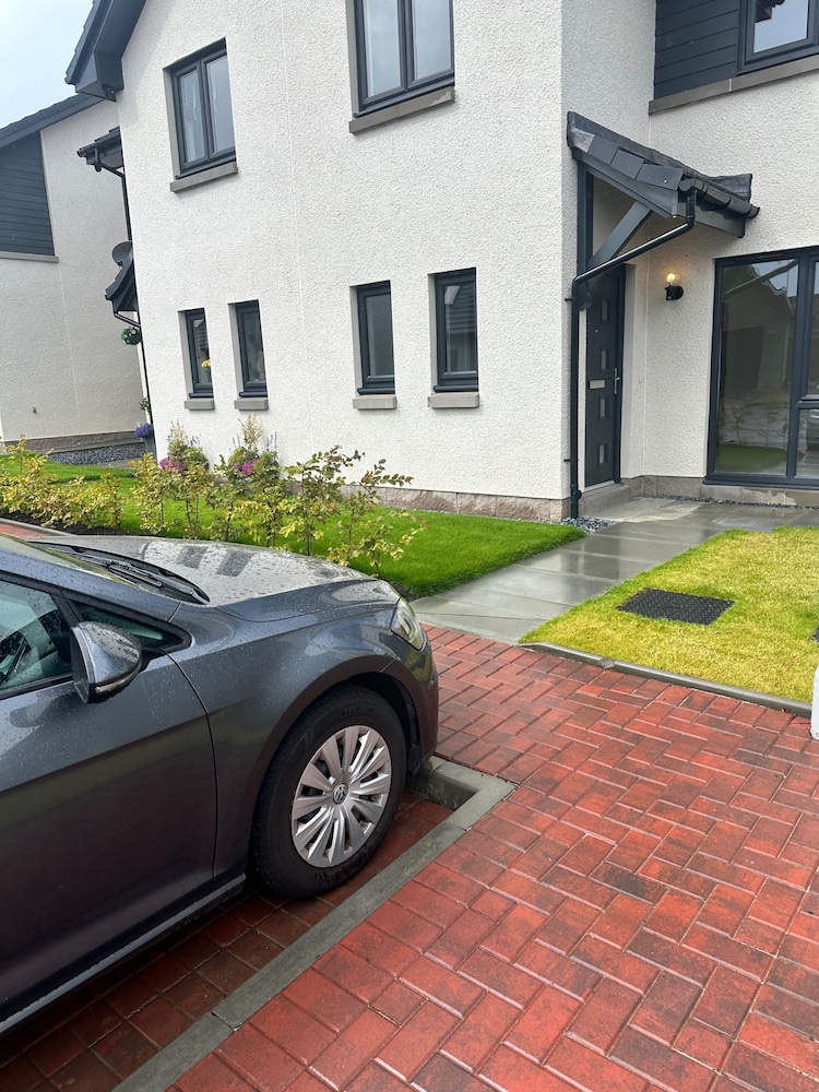 Bonnington Bliss - Charming 3 Bedroom House