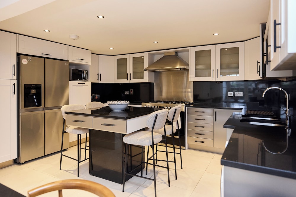 Regent's Park Mews