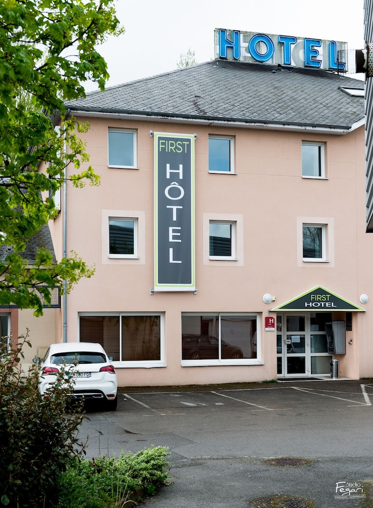 Rodez Vacations - Hotel First Rodez - Property Image 1