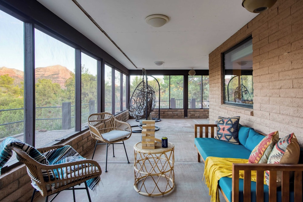 Mid-century Gem w/ Views, Hot Tub & Sunroom Lounge Red Rock Haven by Avantstay