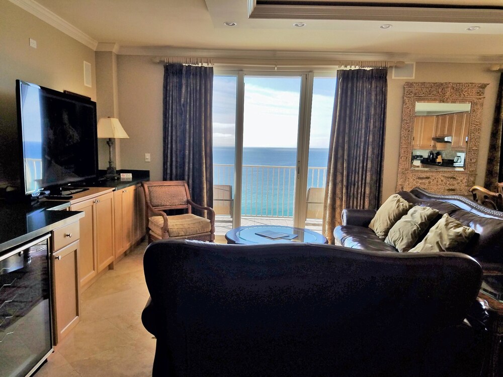 Majestic Sun Condos by Crystal Waters