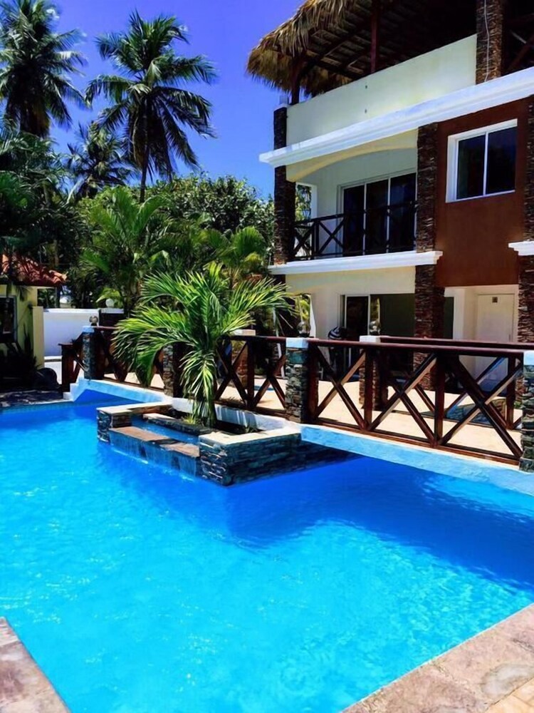 Oasis Apartments