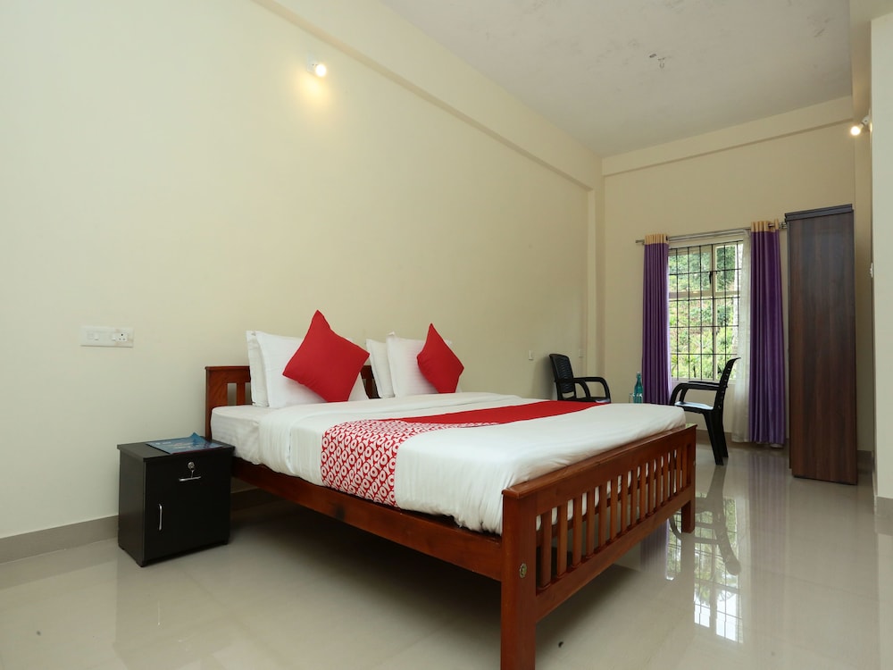OYO 11516 Wayanad Royal Stream
