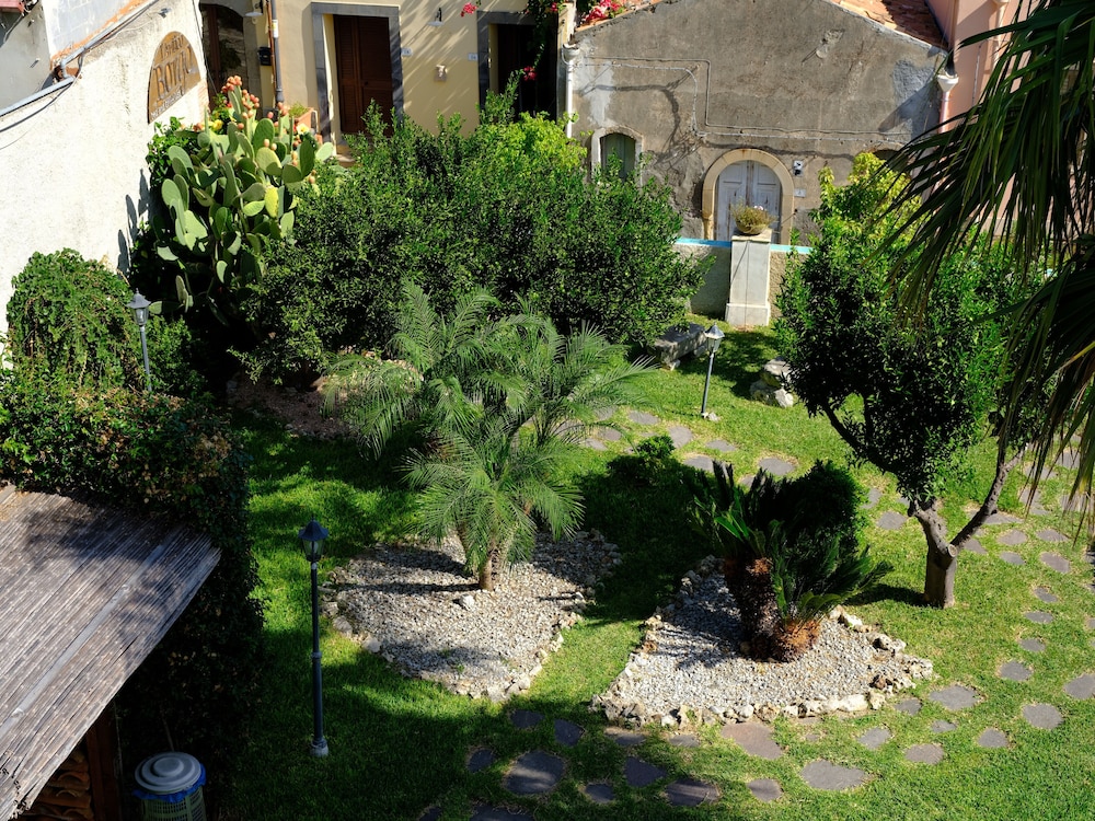 Photo 37