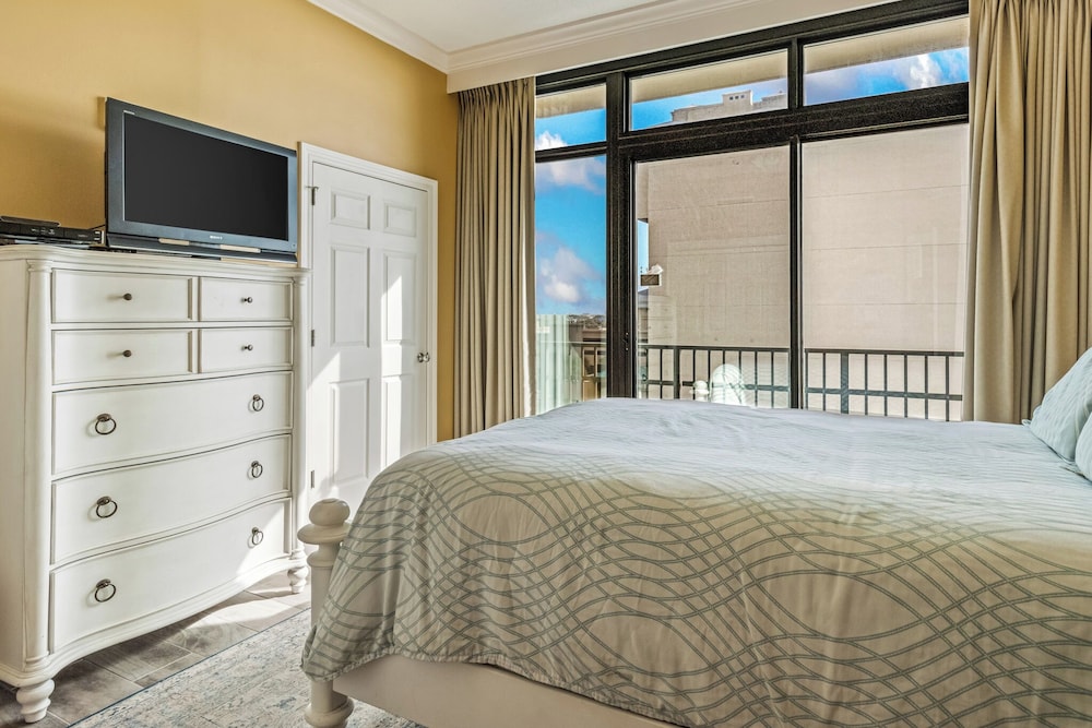 Phoenix West by Southern Vacation Rentals