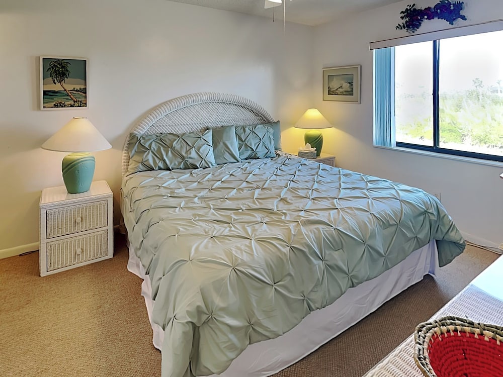 Admirals Bay 153 by Distinctive Beach Rentals