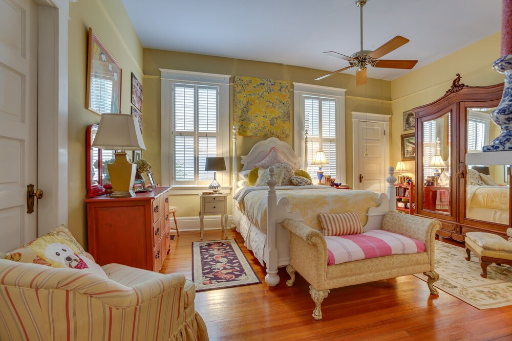 New Orleans Vacations - Lavish New Orleans Haven w/ Private Pool! - Property Image 9