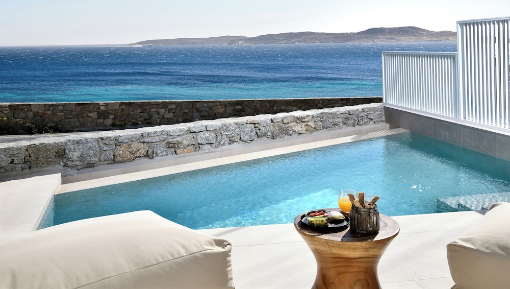 Etere Luxury Suites