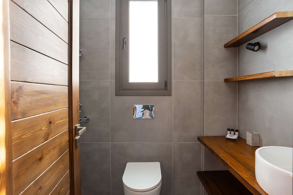 Eneos Boutique Residence - Koroni Garden Gem