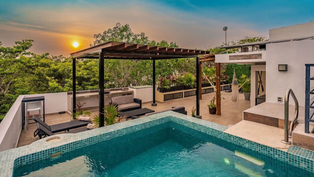 Great Located Spacious 2 BR Apartment With Amazing Terrace by Waves Management