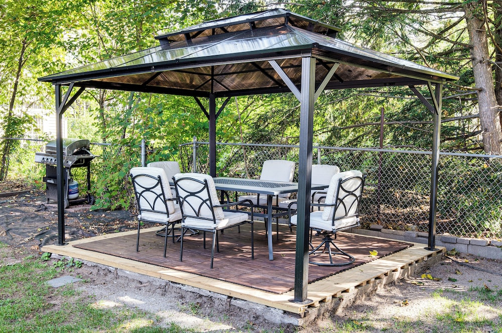 Classic North End Gem: Yard, Patio & Modern Style!