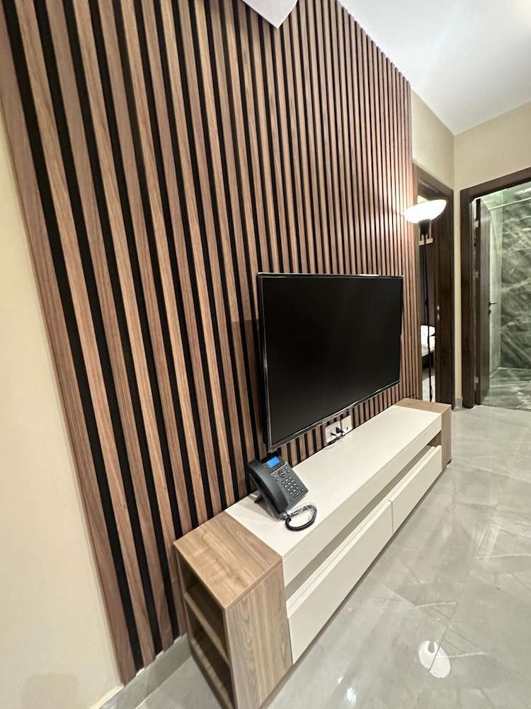 Charming Amman Apartment With Modern Amenit