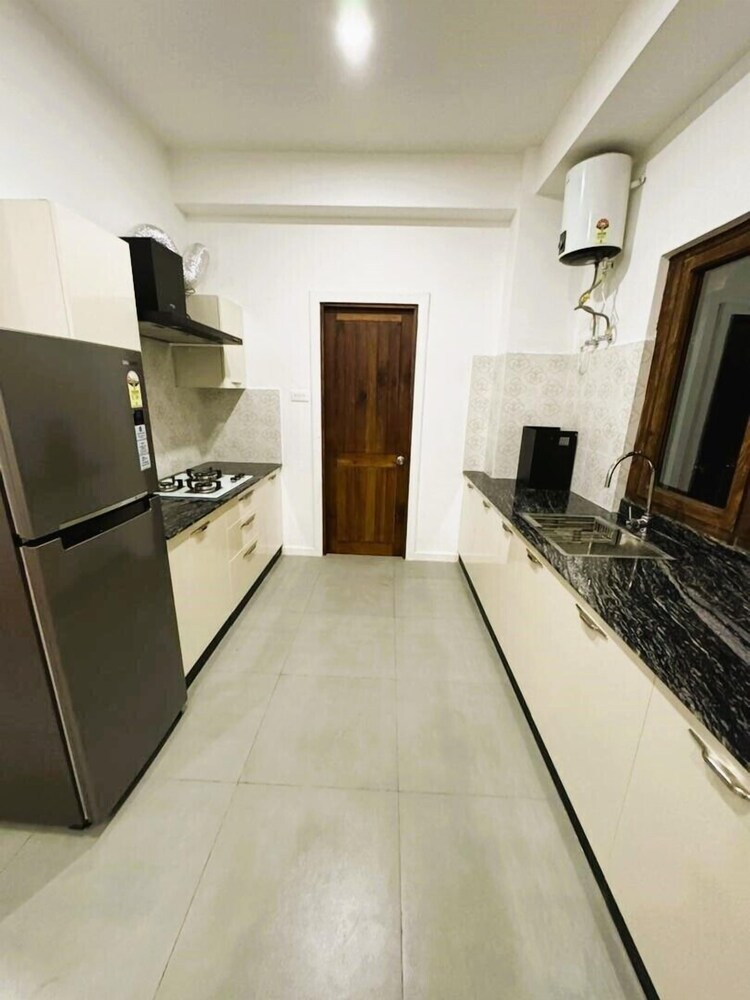 Dzi Apartments