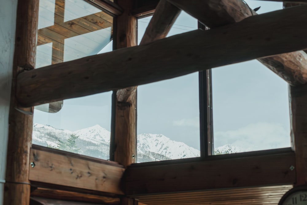 Hakuba Log Hotel Meteor