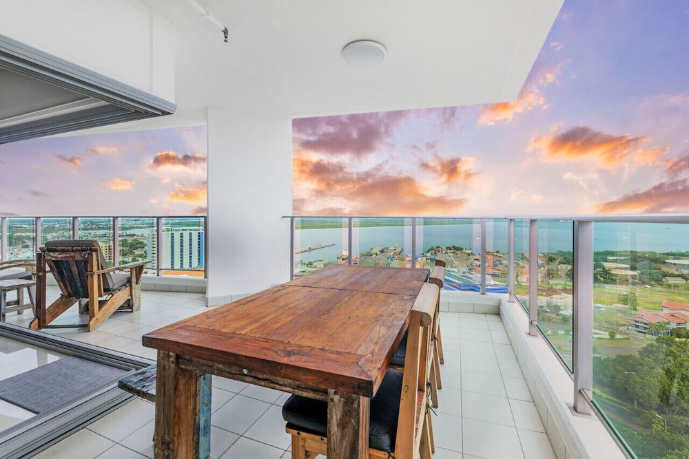 ZEN CROWN TOWERS - 3Bedroom Luxury Pad