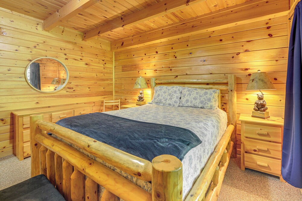 Smokies Cabin on Douglas Lake w/ Resort Pool
