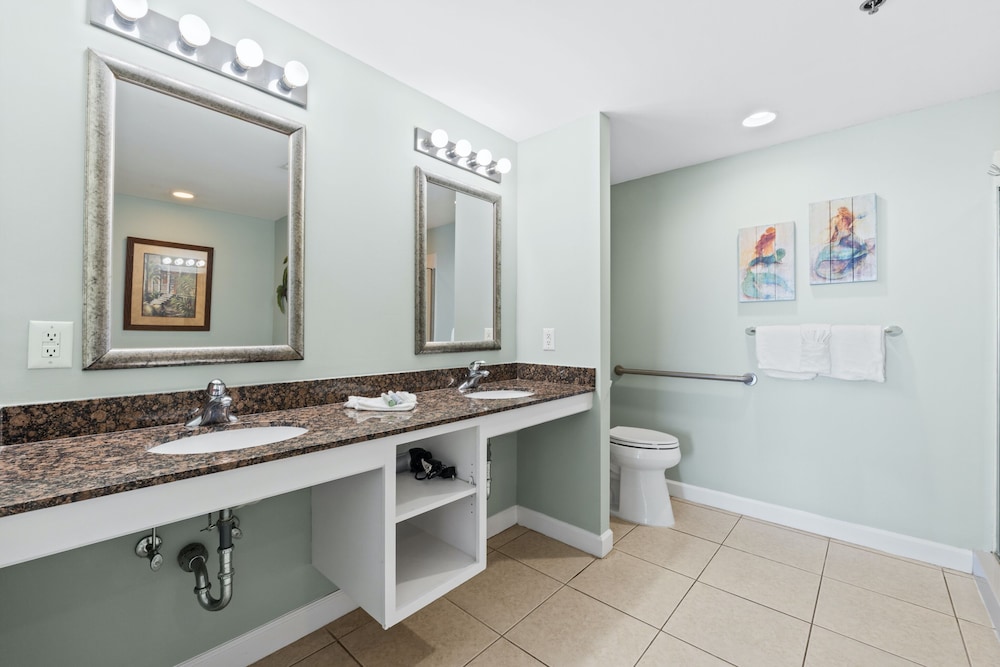 Splash Beach Resort by Panhandle Getaways
