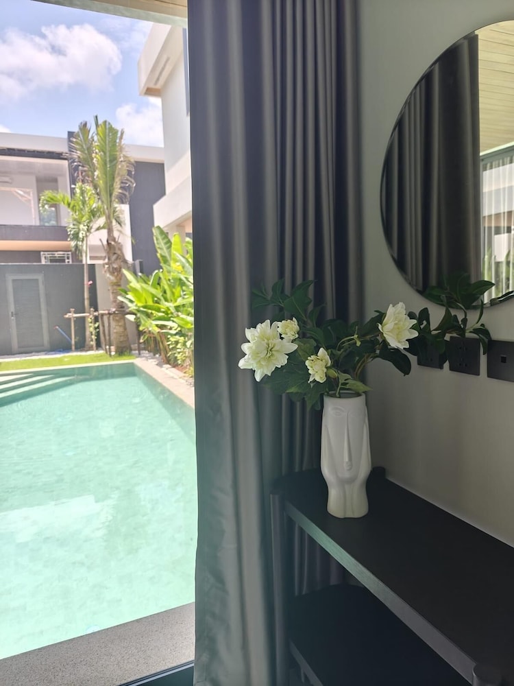 Aileen Layan Villa 3 Private Pool 4 Bedroom