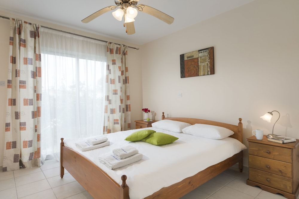 Resitour - Limnaria Gardens view 2