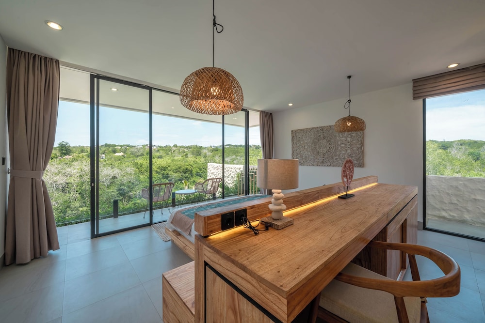 The Luminous Villa Uluwatu