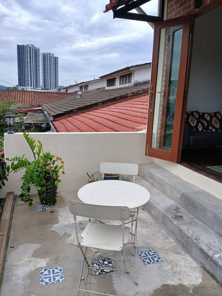 Serene Mountain Retreat in KL - Entire House for Rent