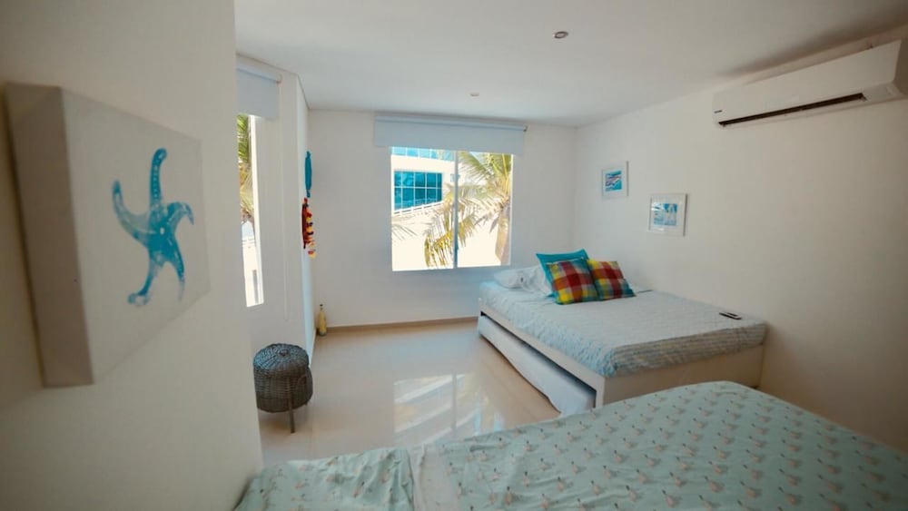 Hermosa Casa Playera