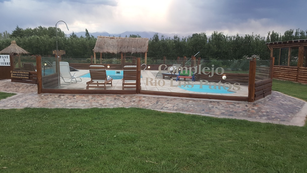 Complejo Río los Patos - Cabañas y Hostel
