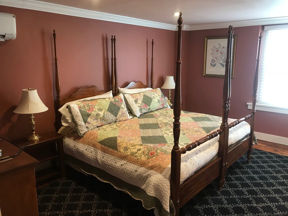 Stottsville Inn view 5