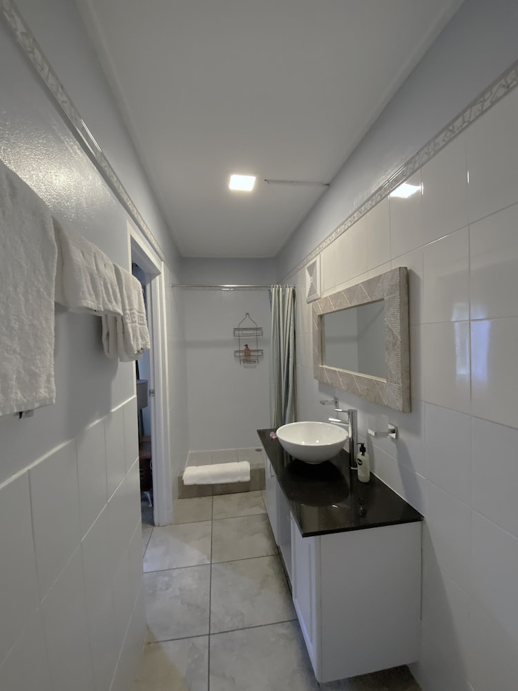 Stephna Residence
