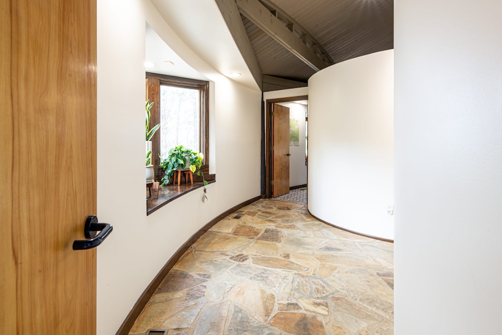 Belltop Architectural Wonder on Private Mountain