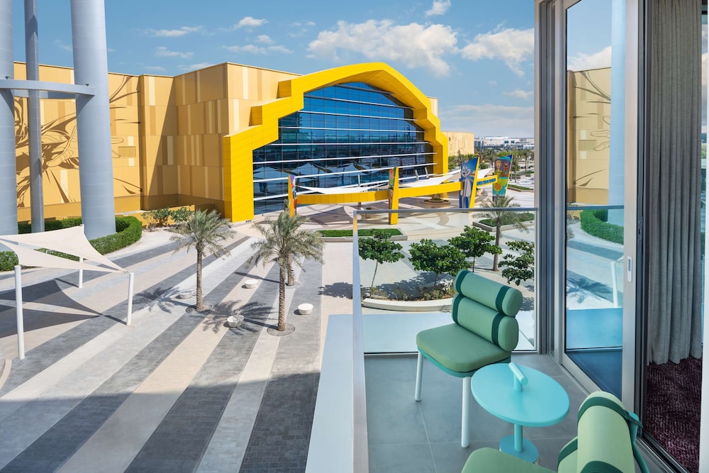 The WB Abu Dhabi, Curio Collection by Hilton