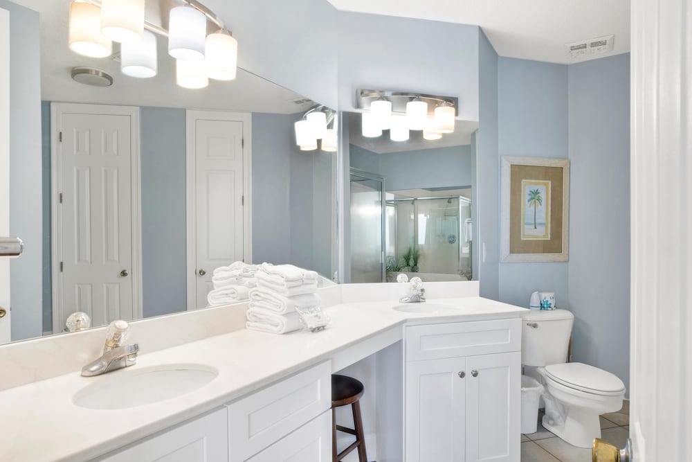Grand Pointe 602