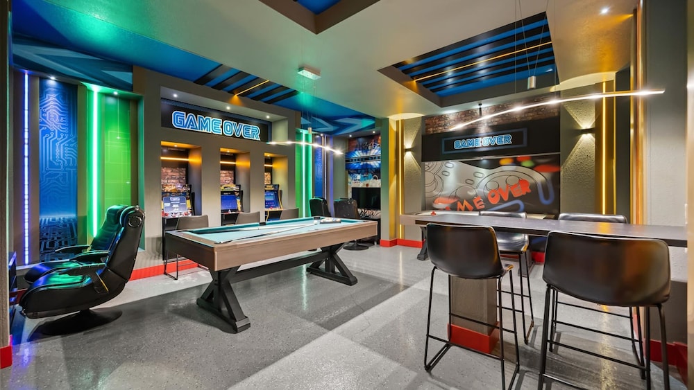 Upstay Championsgate 9BR Villa With Pool Cinema
