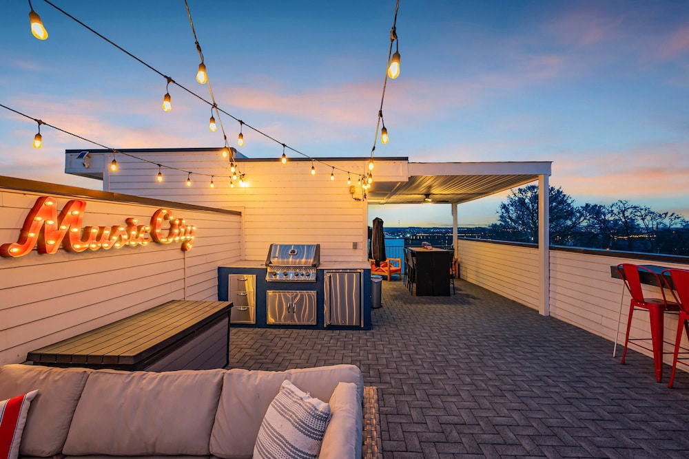 Ultimate Rooftop Double Games BBQ Skyline Views