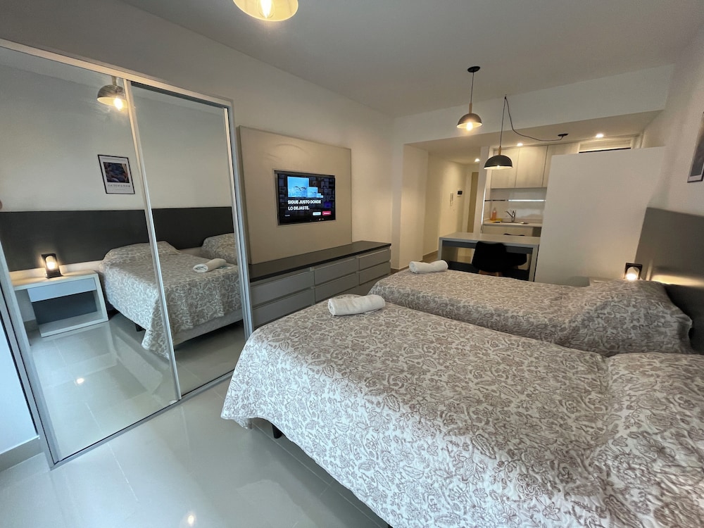Ayres Suites Moreno
