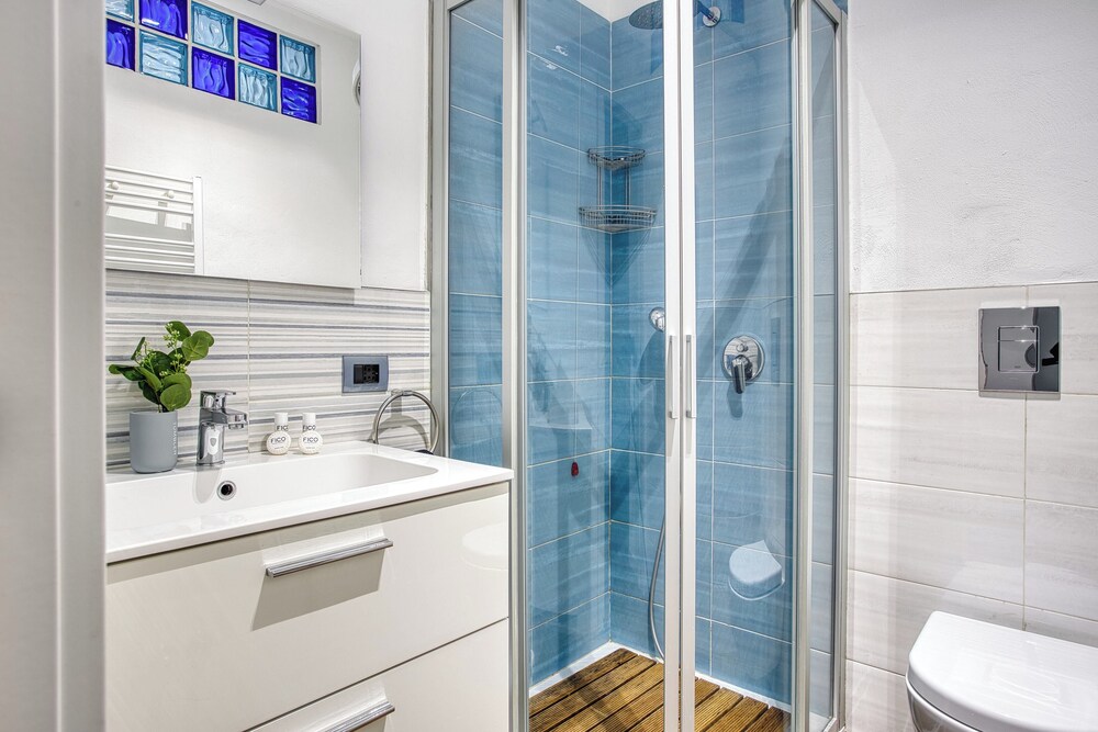 JOIVY Superb 2bed flat with balcony