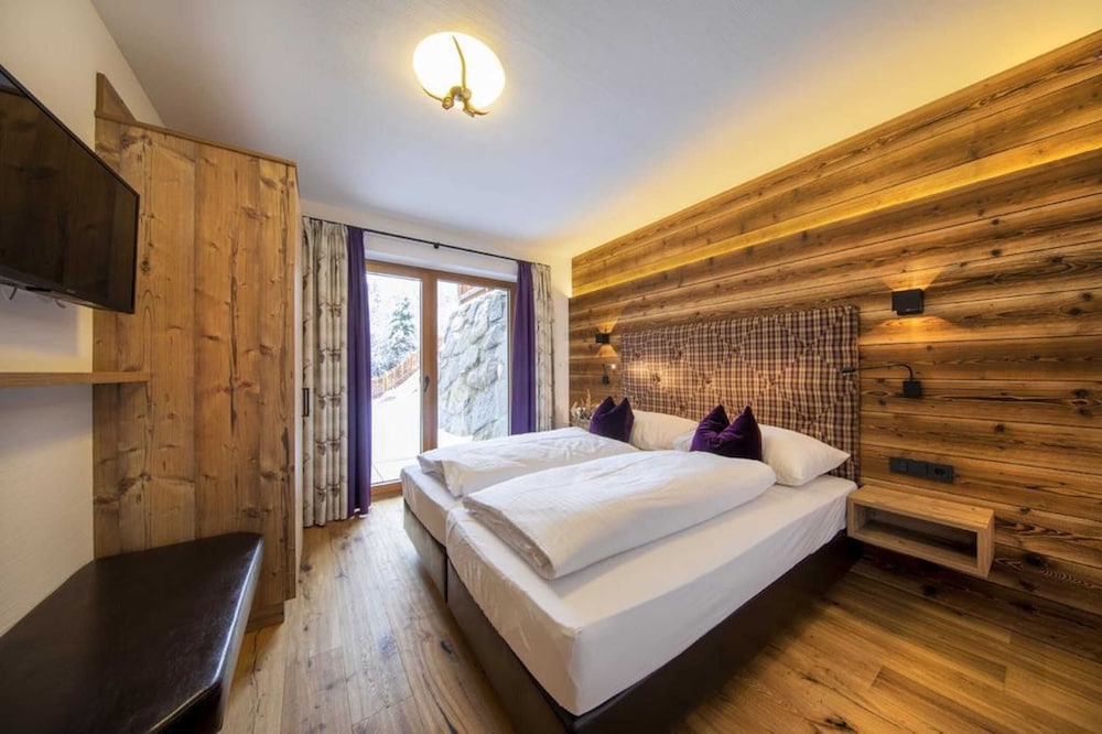 Chalet in Neukirchen Near Wildkogel Ski Slope
