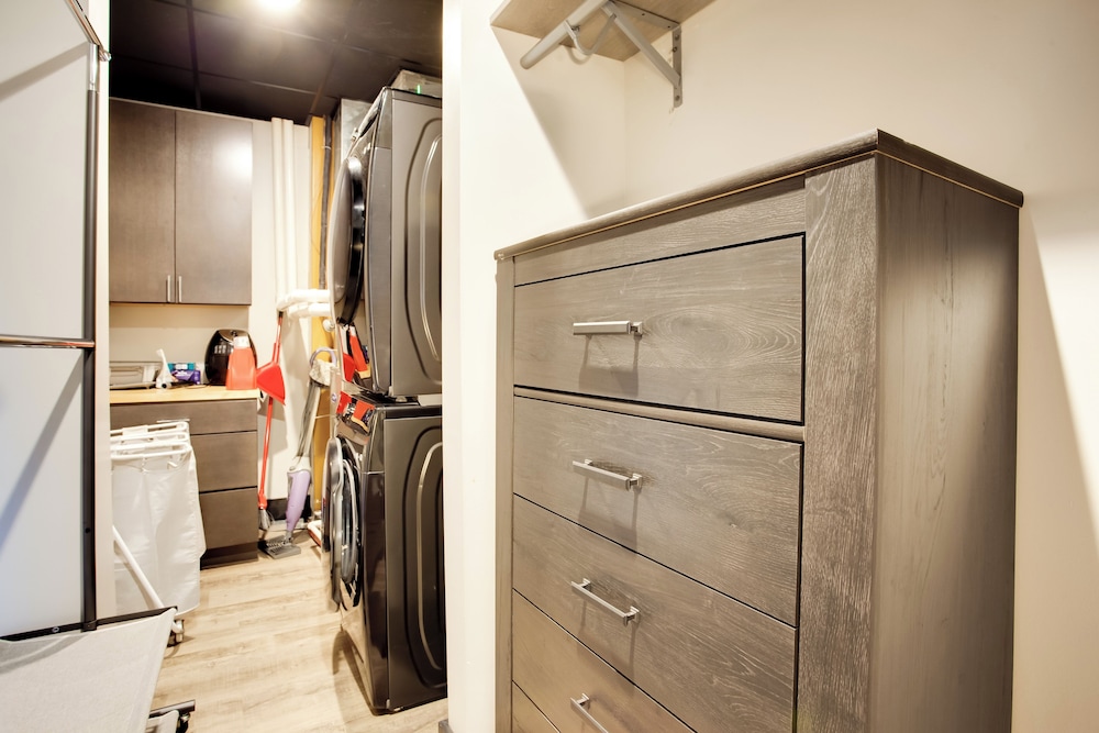 Custom-designed Studio Across From Washington Park