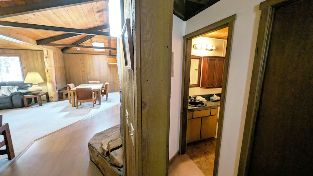 Bobcat 7 2 Bedroom Home