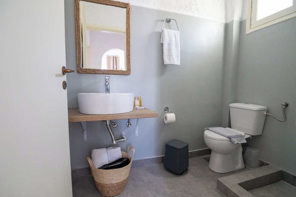 Hesperia Apartments