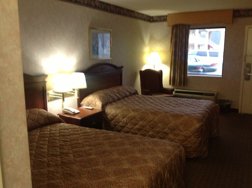 Colonial Inn & Suites /Airport/Graceland, photo 20
