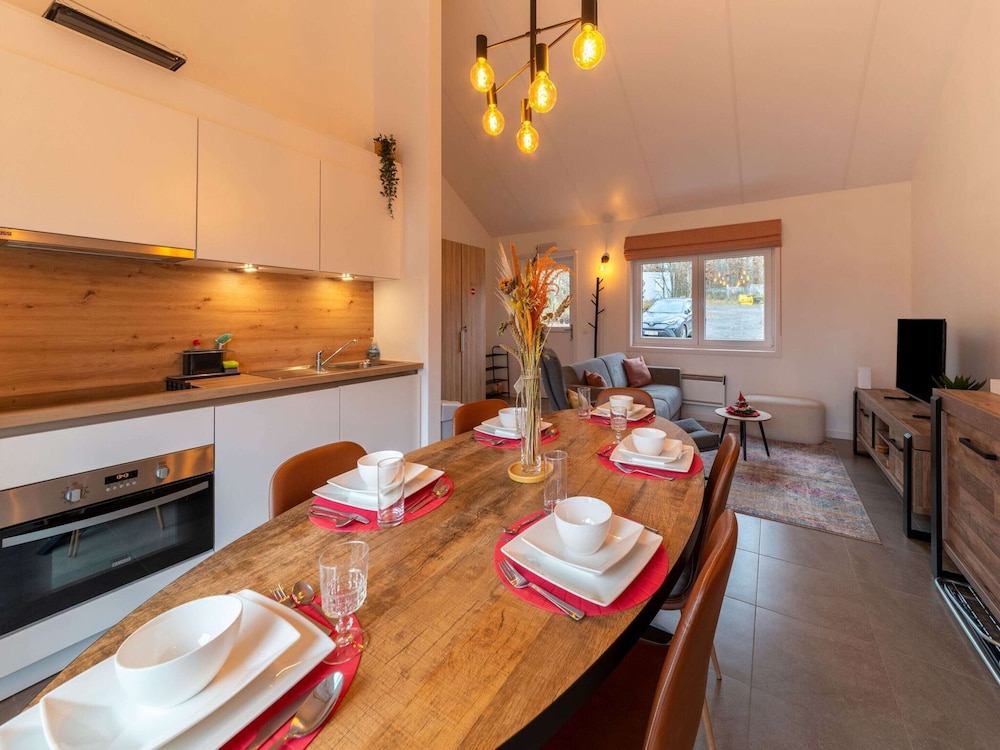 Cosy Chalet Near Durbuy in Nature