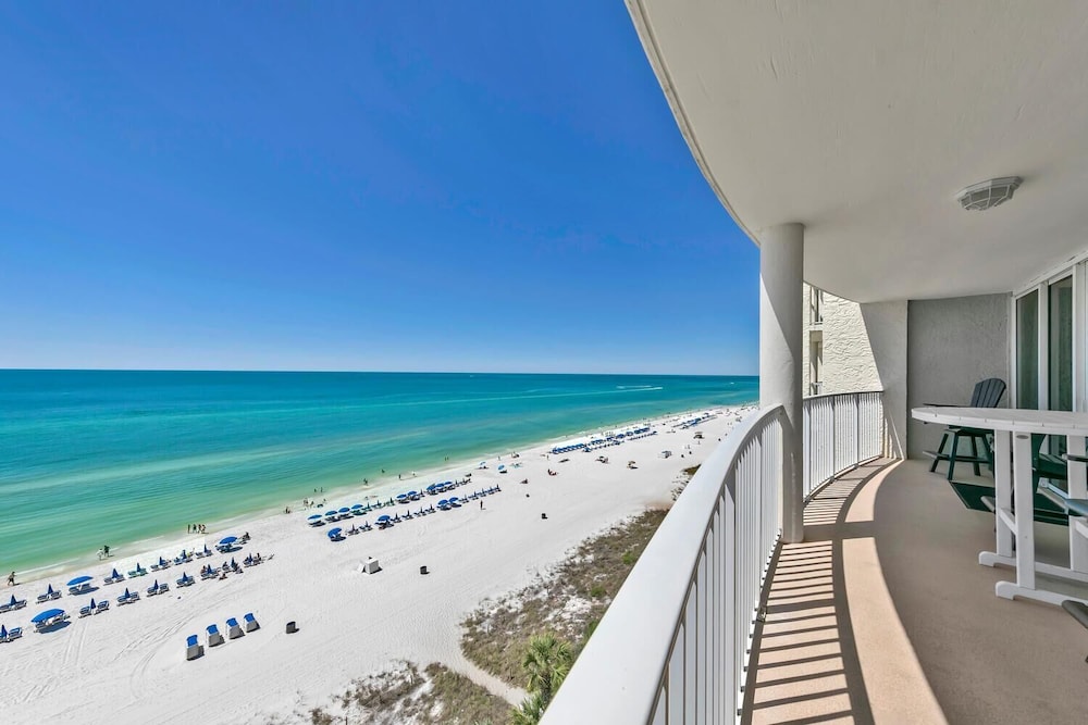 Long Beach Resort 4-902