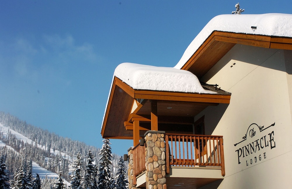 Sun Peaks Vacations - The Pinnacle Lodge - Property Image 10