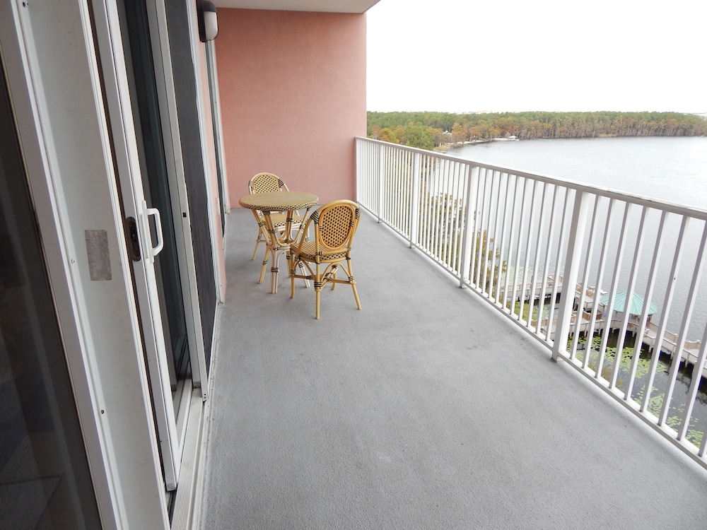 Lexington Vacations by Stark Hospitality