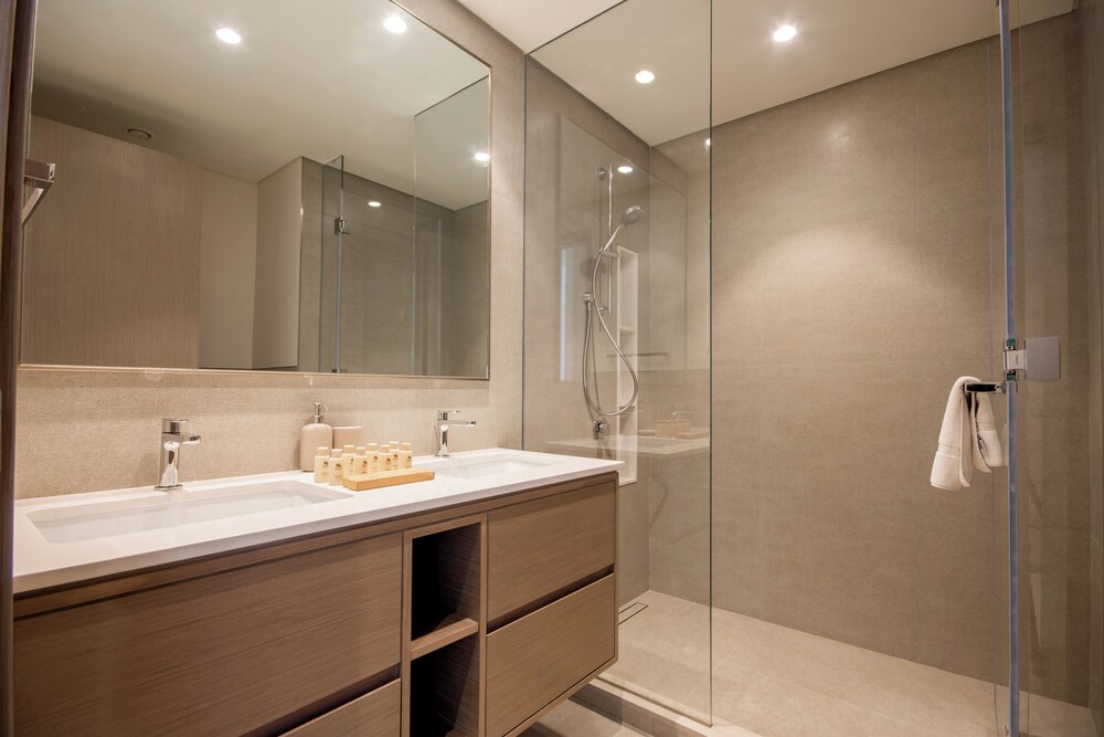 Grande Signature Residences - Downtown